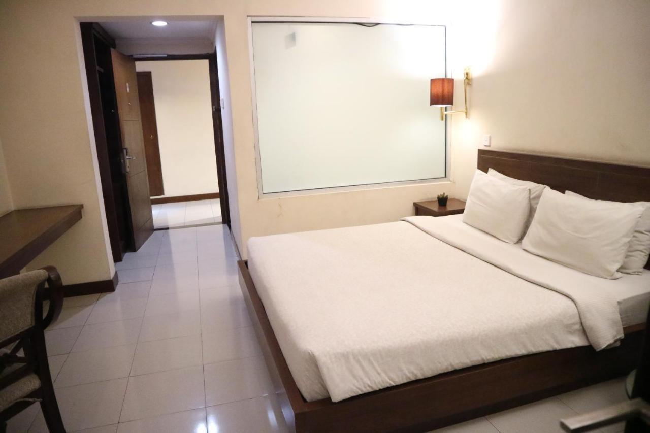 Excellent Seven Boutique Hotel バンドゥン エクステリア 写真